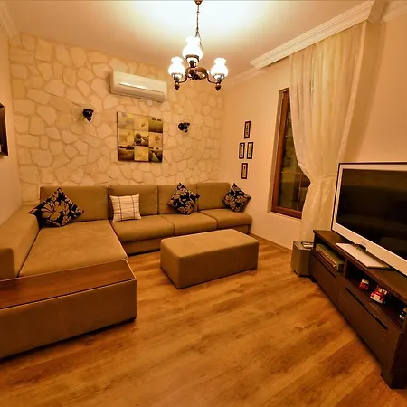 Berat Willa Kaş