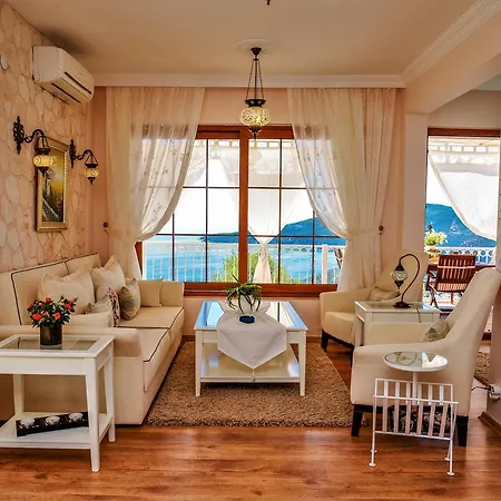 Willa Berat Kaş